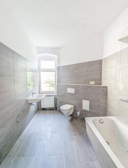 Ihr neues Wohlfühlzuhause: lichtdurchflutete Etagenwohnung mit moderner Küche & Bad - Magdeburg