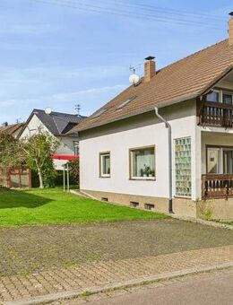 ORSCHOLZ: GERÄUMIGES WOHNHAUS / 2 WOHNUNGEN / TOP WOHNLAGE - Mettlach