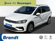 VW Touran, 2.0 TDI Highline R-LINE EXT DC, Jahr 2023 - Achim