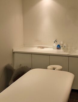 zertifizierter Masseur bietet freie Massagetermine an - Düsseldorf