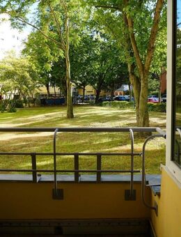 Ihr neues Zuhause in Reinickendorf - 2-Zimmer-Wohnung mit Balkon, bezugsfrei - Berlin