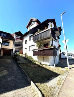 Altdorf: Gepflegte 3,5-Zimmer-Wohnung mit Balkon sucht neuen Eigentümer - Altdorf (Landkreis Esslingen)