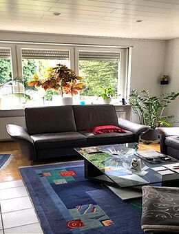 Wunderschöne 4-Zimmer-Wohnung in idyllischer Lage eines Zweifamilienhauses mit einem liebevoll gestalteten Garten. - Friedberg (Hessen)