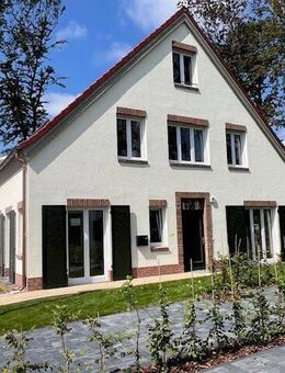 Besichtigung Samstag, 20.09. / 16.00 Uhr - kommen Sie einfach vorbei! Super Doppelhäuser!! EBK, Garten, Stellplatz u.a. - - Beelitz