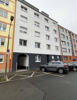 Gut geschnittene 2-Zimmer-Wohnung mit Einbauküche und Balkon - Nürnberg