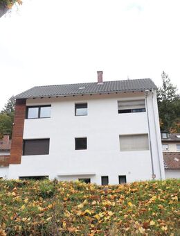 EG-Wohnung mit Garage in energetisch aufgewertetem Mehrfamilienhaus - Marxzell