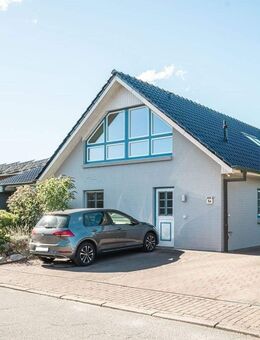 Einfamilienhaus mit Einliegerwohnung und herrlichem Garten in Nindorf - Nindorf (Landkreis Rendsburg-Eckernförde)