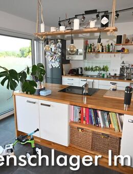 Exklusive Stadtwohnung in Neumarkt mit herrlicher Dachterrasse und Tiefgaragenstellplatz - Neumarkt (Oberpfalz)