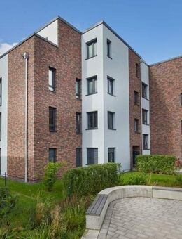 Hochwertig ausgestattete 2-Zimmer-Wohnung mit Fußbodenheizung, Aufzug und Blick ins Grüne - Quickborn (Landkreis Pinneberg)
