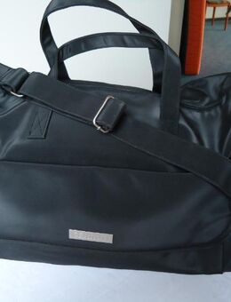 Cerruti Schultertasche- Travelbag - Schwarzach (Main)