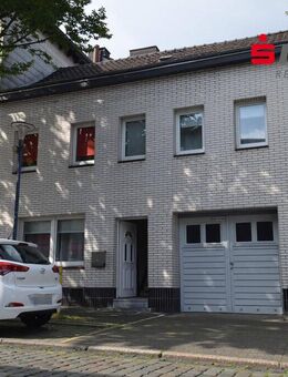 Einfamilienhaus im Stadtzentrum mit integrierter Garage und Lager - Herzogenrath