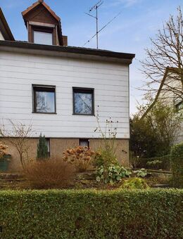 Einfamilienhaus mit Charakter und Potential - Saarbrücken