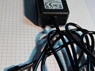 Ladegerät, Netzteil 5V, 3A, 15 Watt, MicroUSB Type B und USB Typ C Adapterstecker , Eurostecker, 100-240V-50Hz, 140cm lange Leitung, schwarz, optimal für die Stromversorgung des Raspberry - Fürth