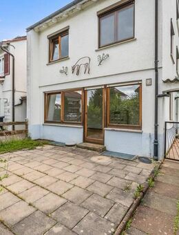 ++ Sofort zu übernehmendes EFH mit viel Platz und schönem Garten ++ - Neuhausen (Fildern)