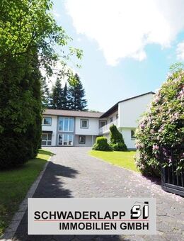 Viel Platz zum Leben - Großzügiges Anwesen auf 2.300 m² Parkgrundstück - Ransbach-Baumbach