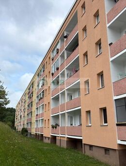 3-Raumwohnung mit Südbalkon ***Für Eigennutzer und Kapitalanleger*** - Zschopau