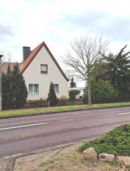 Einfam.-Haus mit Garten und Nebengelass in Gommern OT Menz ! - Gommern