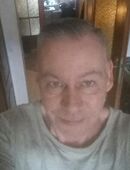 Suche eine Frau, gerne reifere oder mollig. in 12309