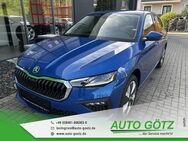 Skoda Scala, Drive Vorb VZE Digi BlindSpot vo hi LichtAssist SpurAssist Connect 4xEFH Ladeboden beheiz Frontscheibe Armlehne Metallic, Jahr 2022 - Beilngries