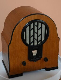 Nostalgieradio Philips RB 634/03 - Technik der 1980er im Design der 1930er - Hamburg