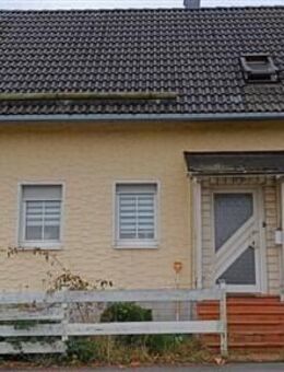 Freistehendes Einfamilienhaus mit herrlicher Aussicht - Marktleugast