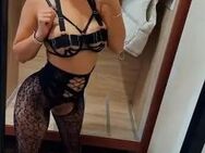 🎥👙💦 Abspritzgarantie mit RINA 🔥 22 jährige Ungarin wills wissen - Berlin