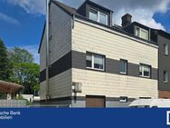 Schönes Mehrfamilienhaus mit Gewerbe und 1 XXL-Garage - Gladbeck
