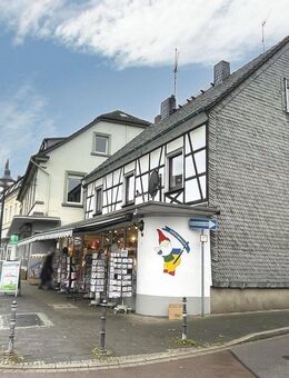 Vielseitige Immobilie: Einfamilienhaus mit Appartement und vermietetem Ladenlokal in zentraler Lage - Sprockhövel