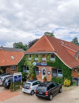 Landgasthof mit Gästezimmern und separatem Wohnhaus in der Gemeinde Malente (Holsteinische Schweiz) - Malente