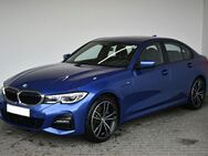 BMW 330, e A M Sport Laser Live Parkass, Jahr 2020 - Paderborn