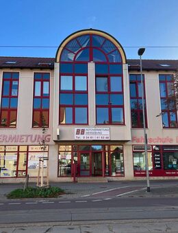 Studenten und Singles aufgepasst! 1-RW mit EBK und Stellplatz zu vermieten! - Merseburg