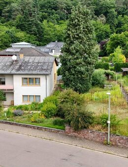 Bungalow mit Einliegerwohnung und großem Garten in ruhiger Lage - Merzig