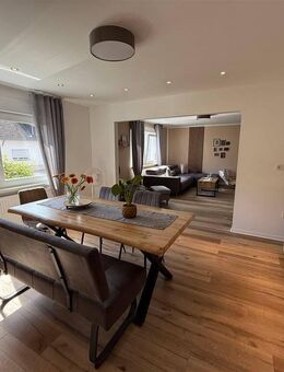 Charmantes Zuhause mit viel Platz in naturnaher Wohnlage in 66352 Dorf im Warndt zu verkaufen - Großrosseln