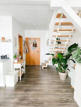 Gemütliche 2-Zimmer-Wohnung mit Balkon - Egenhausen