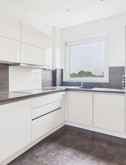 Bereit zum Einzug? Helle Traumwohnung im Herzen von Golzheim mit XL Loggia zzgl. Stellplatz - Düsseldorf