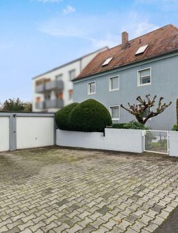 Gepflegtes Zweifamilienhaus in Weiden zum Verkauf - Weiden (Oberpfalz)