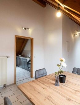 Sehr gepflegte Wohnung mit viel Licht, Balkon & Garage! - Donaueschingen