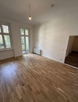 Sofort bezugsfrei! Frisch sanierte 2-Zi.-Wohnung mit Balkon & EBK in Tegel - Berlin