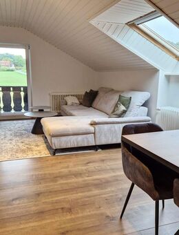 Schöne Wohnung mit 2 Balkons und Weitblick in Bad Salzuflen, Wüsten - Bad Salzuflen