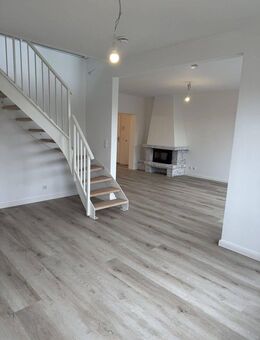 4,0 Zimmer Maisonette Wohnung ca. 132,0 qm Erstbezug n. Sanierung in 25462 Rellingen - Rellingen