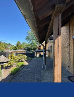 Stilvolle Erdgeschosswohnung mit eigenem Gartenanteil in Elstorf-Bachheide - Wohnen wie im Haus - Neu Wulmstorf