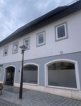 Investment-Chance des Jahres - zwei Bestlage-Objekte - ein Preis - Lichtenfels (Bayern)