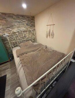 Ikea Bett mit Lattenrost und Matratze - Remagen Zentrum