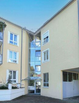 Gepflegte 2-Zimmer-Wohnung mit Terrasse, Gartenanteil und TG-Stellplatz in Kornwestheim - Kornwestheim