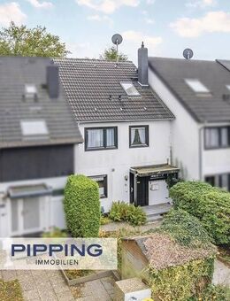 Raumwunder in Reinbek in direkter Waldrandlage: "Gut geschnittenes Reihenmittelhaus mit Platz für die Familie" - Reinbek