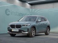 BMW X1, 18 i sDrive PREMIUM, Jahr 2023 - München