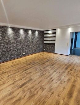 Moderne 4-Raum-Wohnung mit 99 m² + großer Terrasse + EBK in Cottbus Uni Nähe - Cottbus