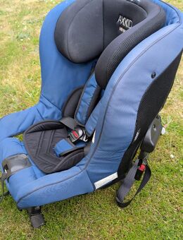 2 Kindersitze axkid minikid - Unterreichenbach