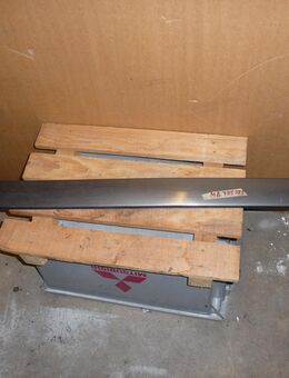 MB785383 Hecktürblende unten Mitsubishi Space Runner/Wagon - Hannover Vahrenwald-List