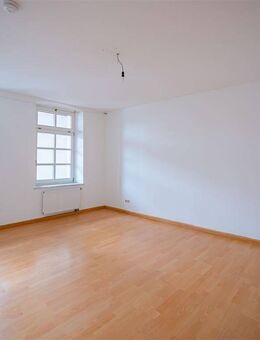 Lichtdurchflutete und zentrumsnahe Wohnung in Deggendorf - Deggendorf